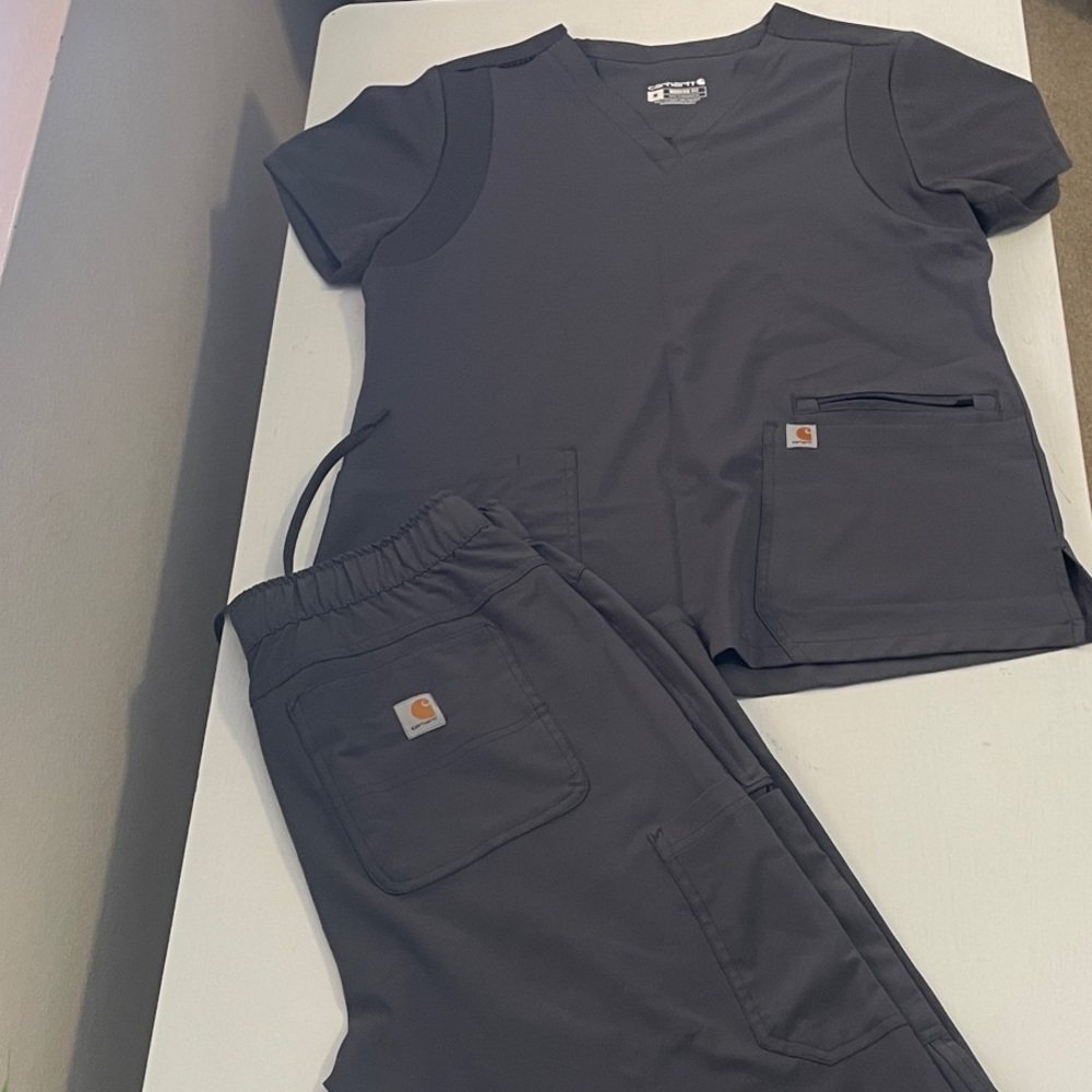 Carhartt Charcoal Scrub Set